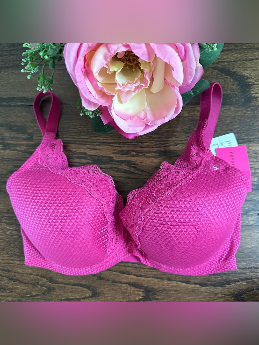 NWT Passionata Brooklyn plunge bra, size 30DDDD US